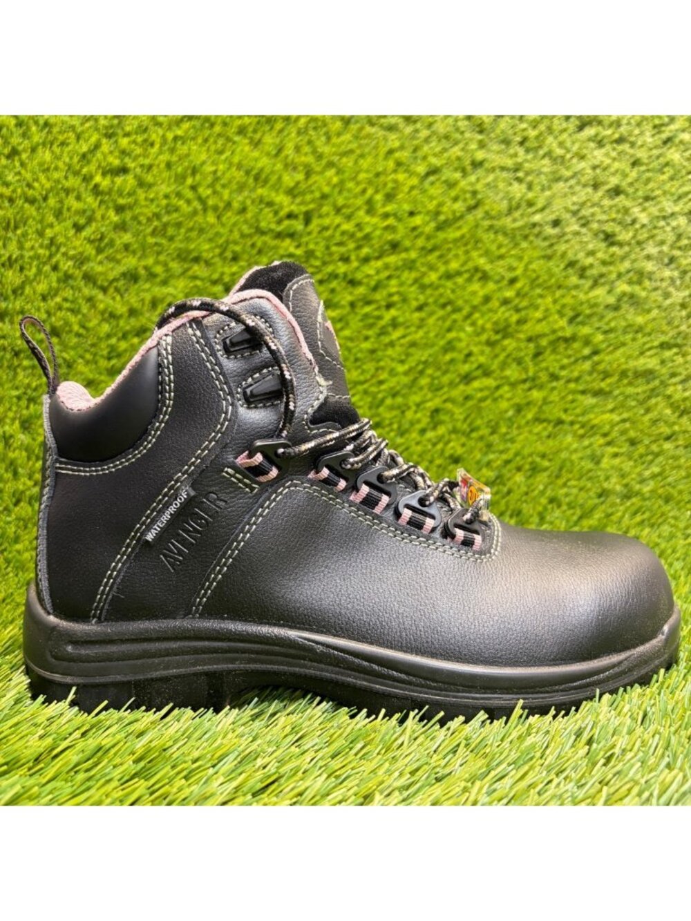 Avenger Breaker 6" Women Size 8 Black Waterproof Composite Toe Safety Work Boots